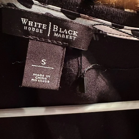 White House Black Market Black and Tan Cardigan with Faux Fur Trim - Picture 3 of 3